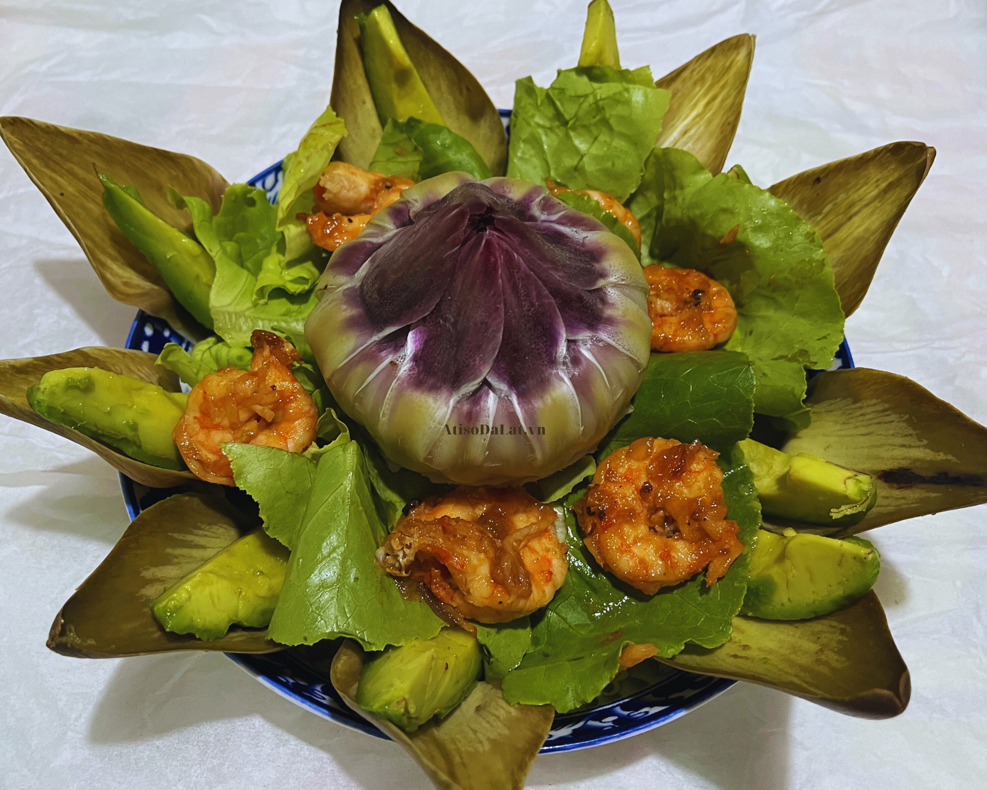 Salad Atiso voi tom va bo